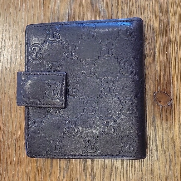 Authentic Gucci GG Wallet - Picture 2 of 7